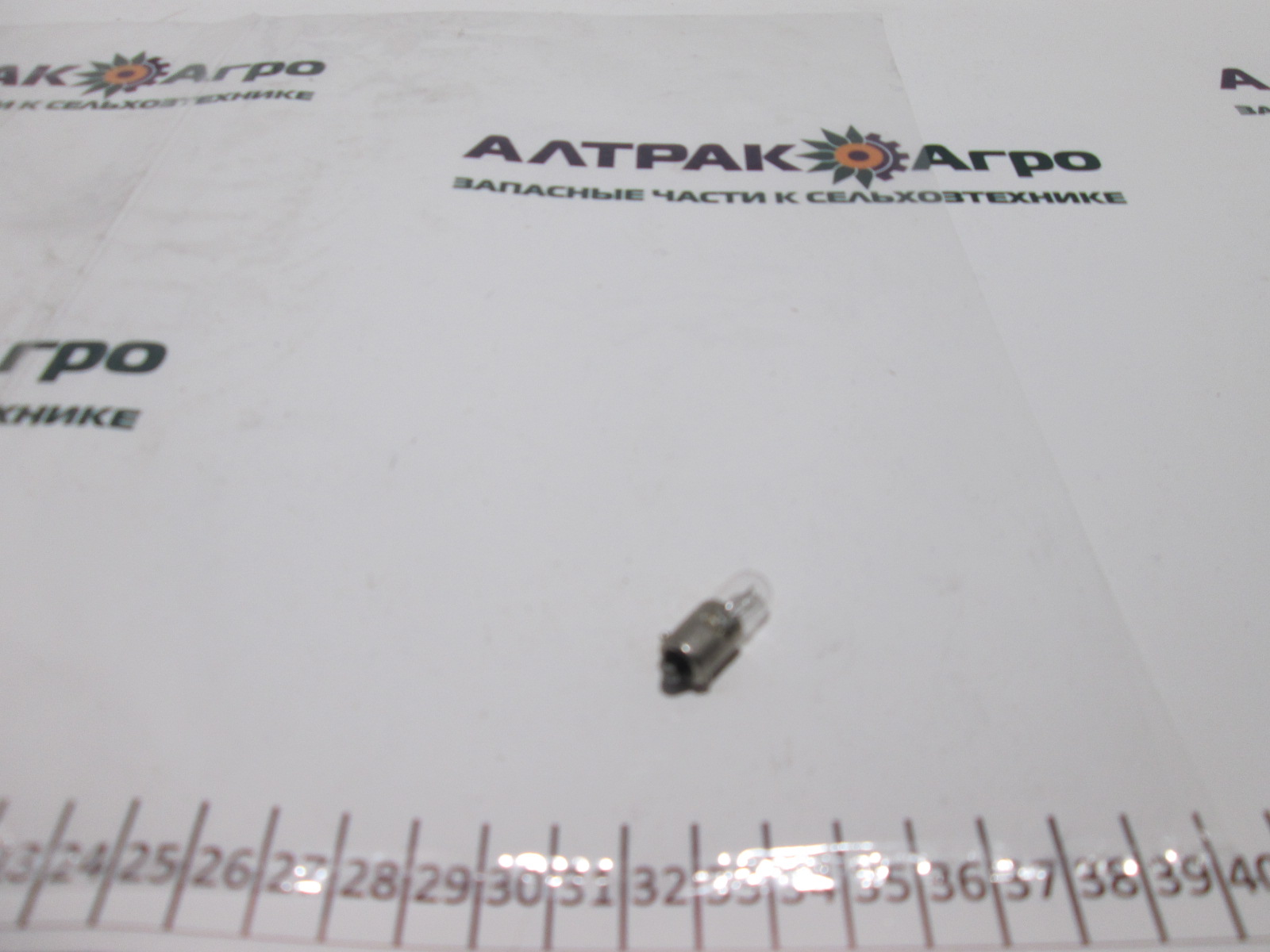 Автолампа 1 контакт. 24В 4Вт А24-4 (BA 9s) O-3930 OSRAM — изображение 2